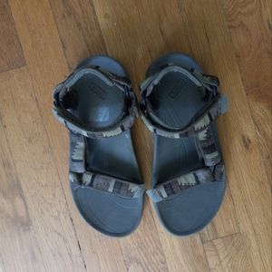 Size 6 Boys TEVAS